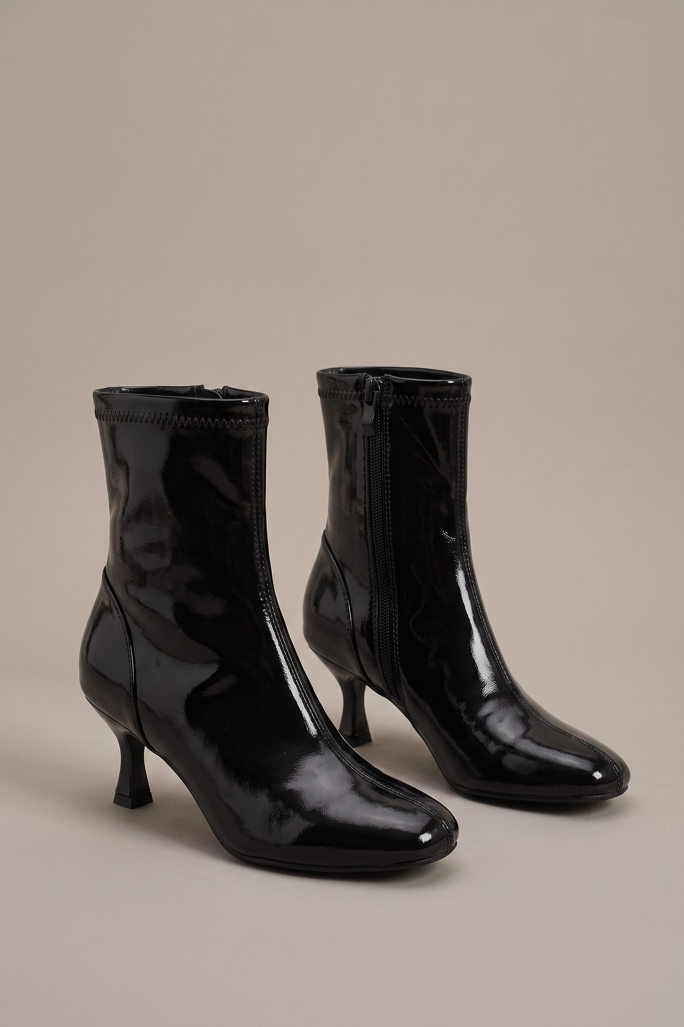 Midnight Stroll Round-Toe Kitten Heel Boots