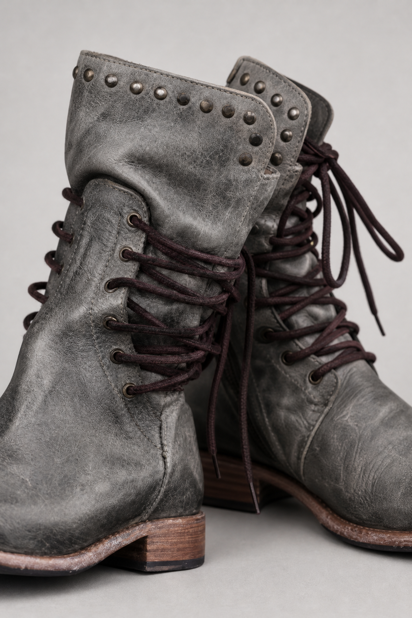 Lace Up Block Heels Boots